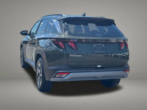 Used 2025 Hyundai Tucson SEL AWD/4WD image 3