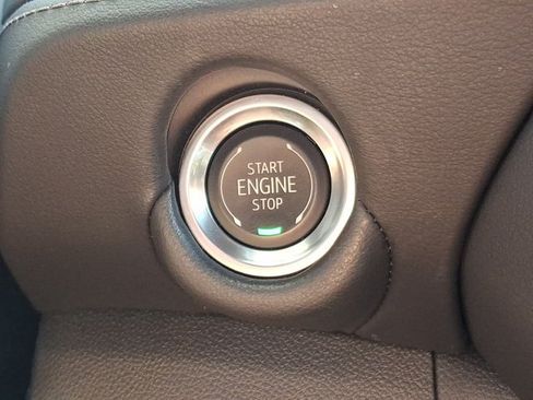 Used 2025 Chevrolet Tahoe LT AWD/4WD image 23