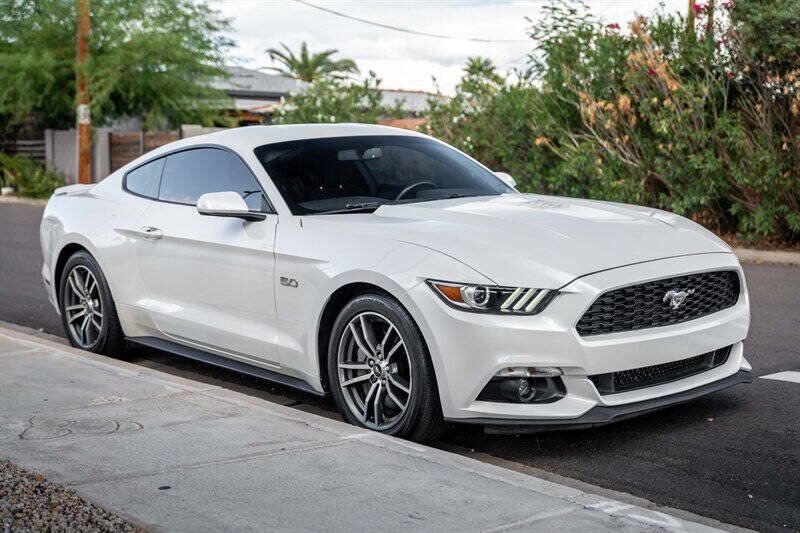 Used 2017 Ford Mustang GT RWD image 7