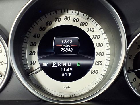 Used 2013 Mercedes-Benz C 250 Sedan image 23