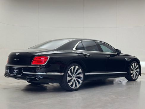 Used 2020 Bentley Flying Spur W12 image 3