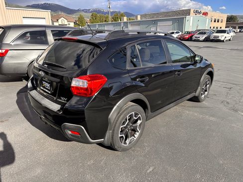 Used 2014 Subaru Crosstrek 2.0i Premium w/ Popular Package #1 AWD/4WD image 3