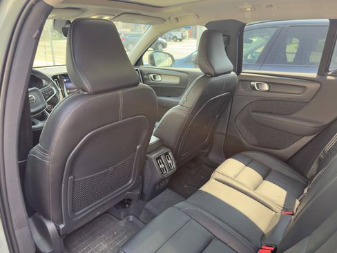 Certified 2023 Volvo XC40 B5 Plus w/ Driver Assist Package image 26