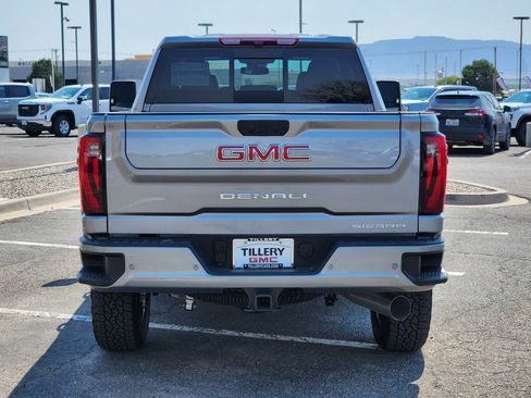 New 2025 GMC Sierra 2500 Denali image 9