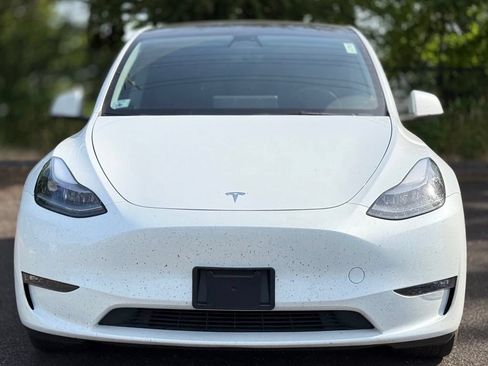 Used 2023 Tesla Model Y Long Range AWD/4WD image 8