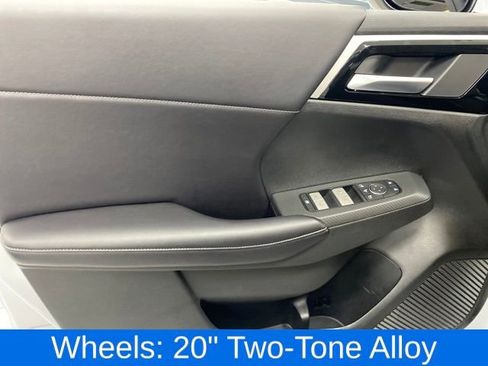 Used 2025 Mitsubishi Outlander Ralliart image 9