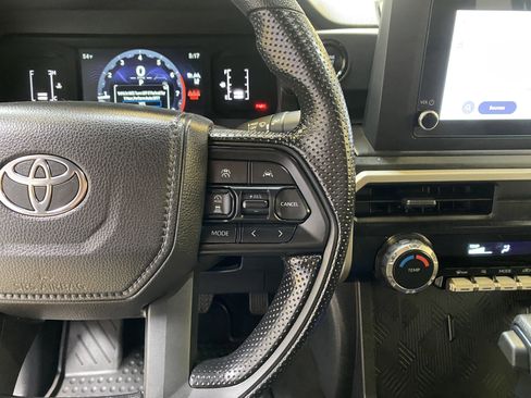 Used 2025 Toyota Tacoma SR image 29