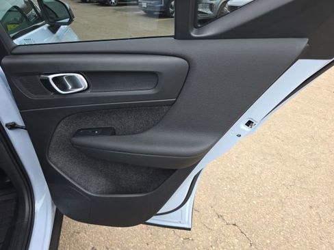 New 2026 Volvo XC40 B5 Plus w/ Protection Package Premier AWD/4WD image 16
