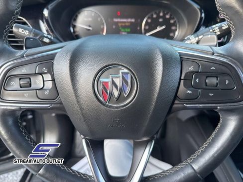 Used 2022 Buick Envision Preferred image 21