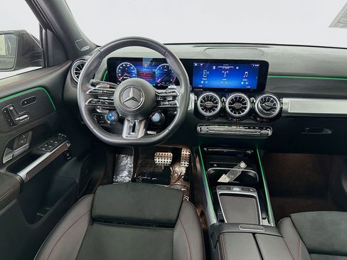 Used 2025 Mercedes-Benz GLB 35 AMG 4MATIC image 22