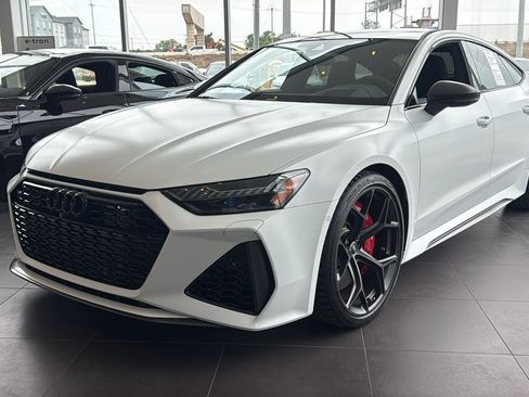 Used 2025 Audi RS 7 performance Sportback AWD/4WD image 3