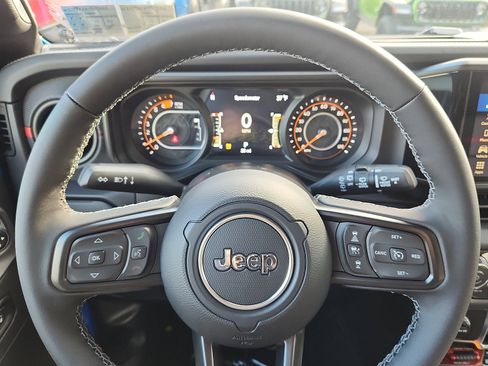 New 2026 Jeep Wrangler Unlimited Rubicon w/ Safety Group image 13