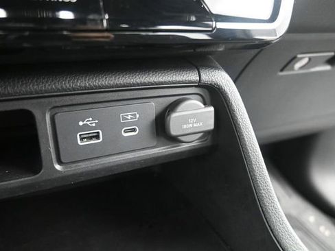 Certified 2025 Honda Pilot Sport image 14
