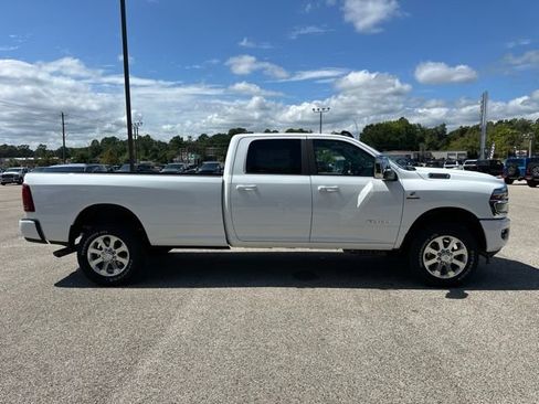 New 2027 RAM 3500 Laramie AWD/4WD image 4
