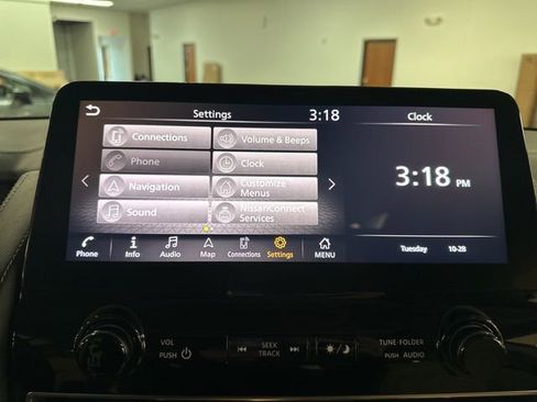 Used 2023 Nissan Armada Platinum w/ Captain's Chairs Package image 44