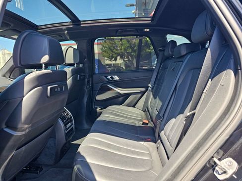 Used 2021 BMW X5 xDrive40i AWD/4WD image 18