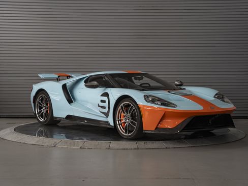 Used 2019 Ford GT RWD image 8