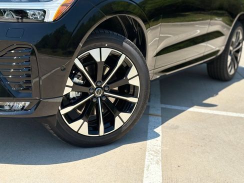 New 2026 Volvo XC60 B5 Plus w/ Protection Package Premier AWD/4WD image 10