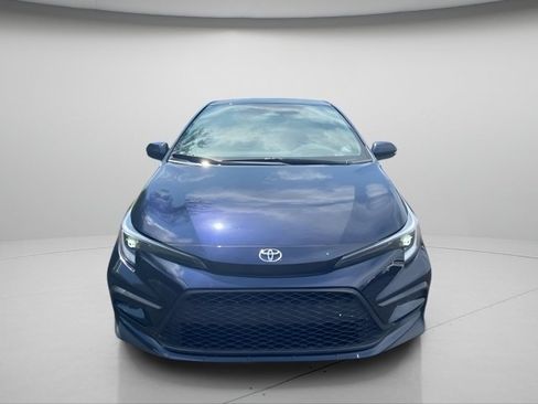Used 2023 Toyota Corolla SE FWD image 3