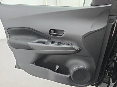 New 2025 Nissan Kicks Play S image 26