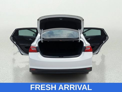Used 2021 Chevrolet Malibu LS FWD image 14