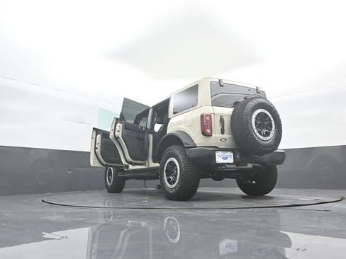 New 2026 Ford Bronco Outer Banks w/ Sasquatch Package AWD/4WD image 45