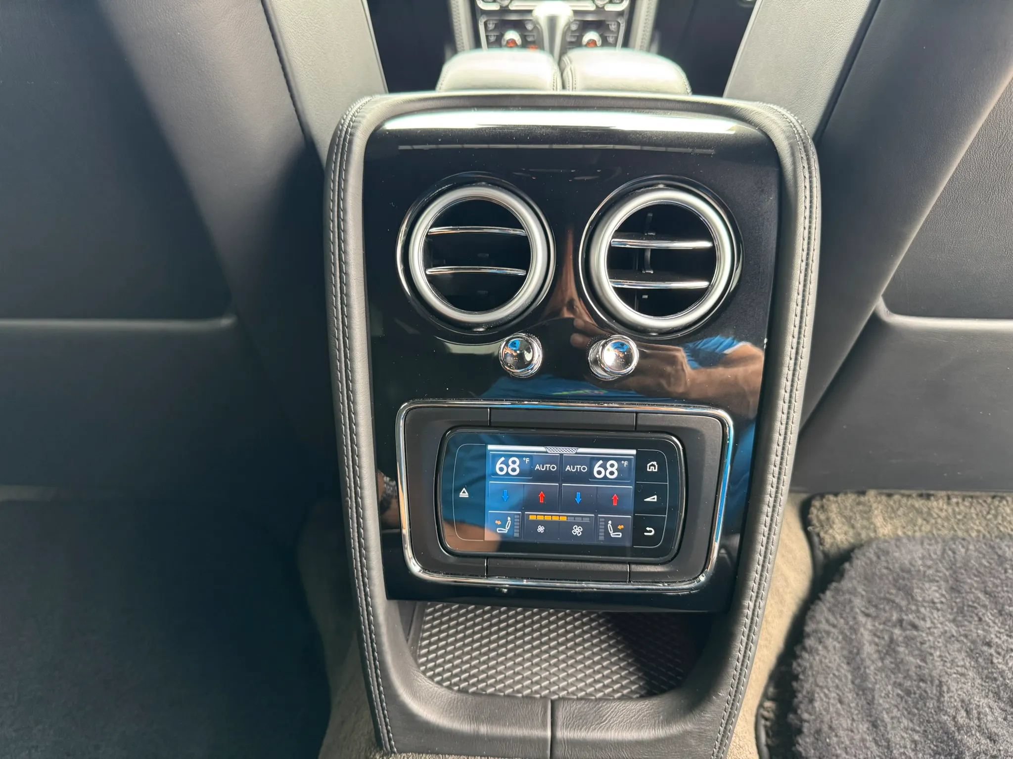 Used 2014 Bentley Flying Spur W12 AWD/4WD image 33