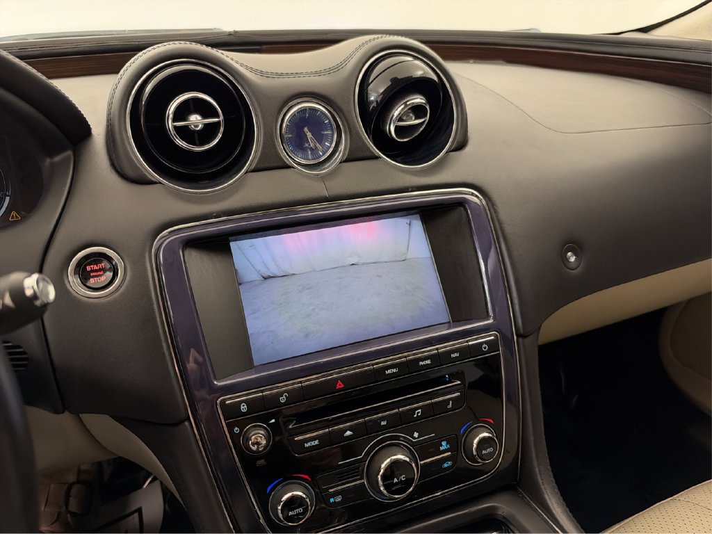 Used 2012 Jaguar XJ L RWD image 33