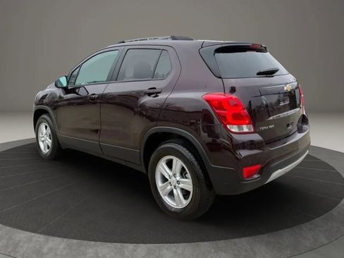 Used 2022 Chevrolet Trax LT w/ Driver Confidence Package AWD/4WD image 4