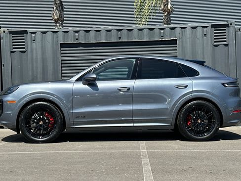 New 2026 Porsche Cayenne GTS AWD/4WD image 2