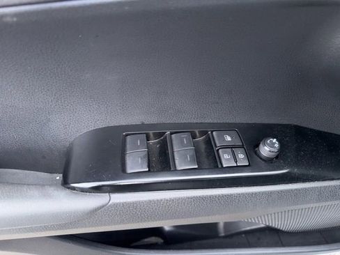 Used 2025 Toyota Camry LE image 25