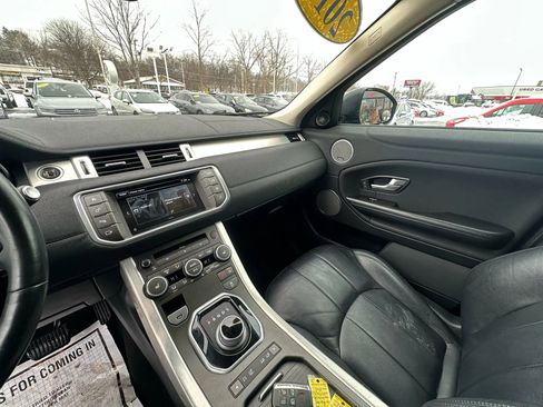 Used 2016 Land Rover Range Rover Evoque SE image 26