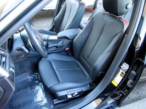 Used 2017 BMW 330i Sedan image 8