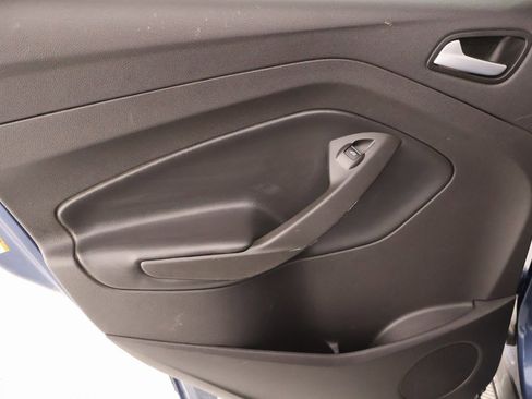 Used 2018 Ford Escape SE image 16