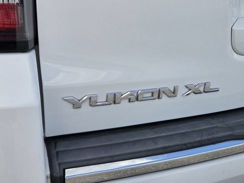 Used 2018 GMC Yukon XL Denali w/ Open Road Package AWD/4WD image 14