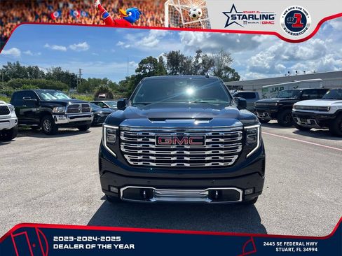 Used 2024 GMC Sierra 1500 Denali AWD/4WD image 3