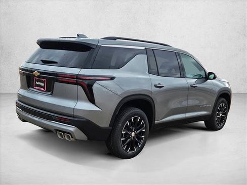 New 2026 Chevrolet Traverse LT w/ Sun and Wheel Package image 2