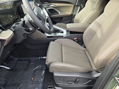 New 2025 Audi Q5 Premium Plus image 25