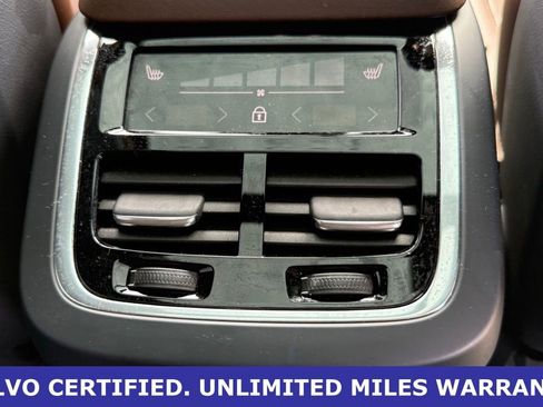 Certified 2024 Volvo XC90 T8 Ultimate w/ Protection Package Premier AWD/4WD image 18