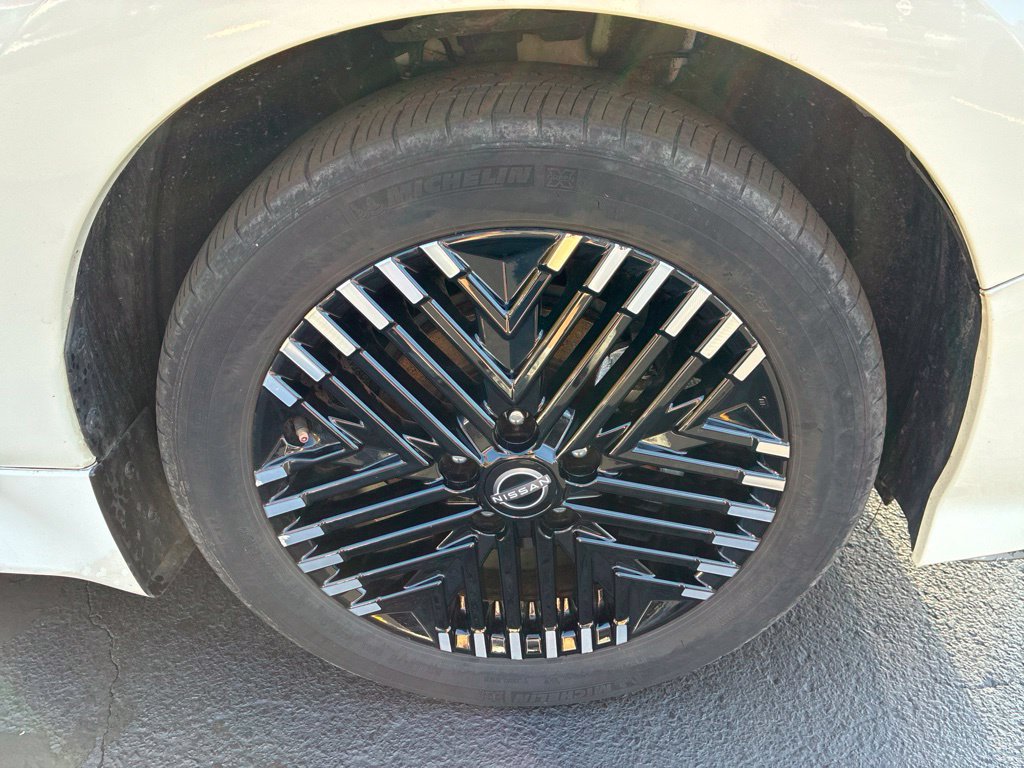 Certified 2023 Nissan Leaf SV Plus FWD image 9