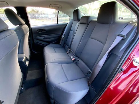 Used 2023 Toyota Corolla LE image 19