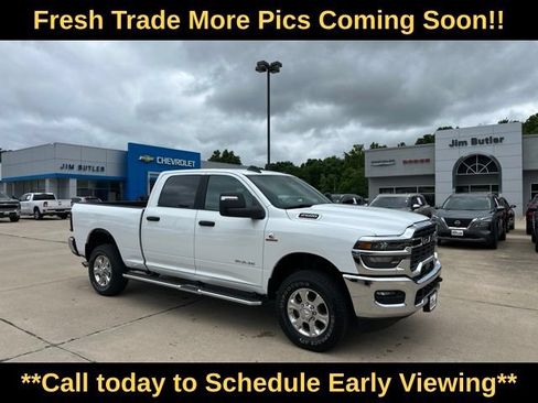 Used 2026 RAM 2500 Big Horn AWD/4WD image 1