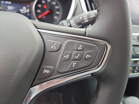 Used 2024 Chevrolet Equinox LT image 12