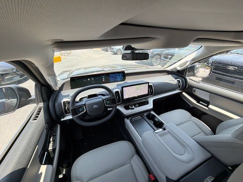 New 2027 Ford Expedition Active AWD/4WD image 11