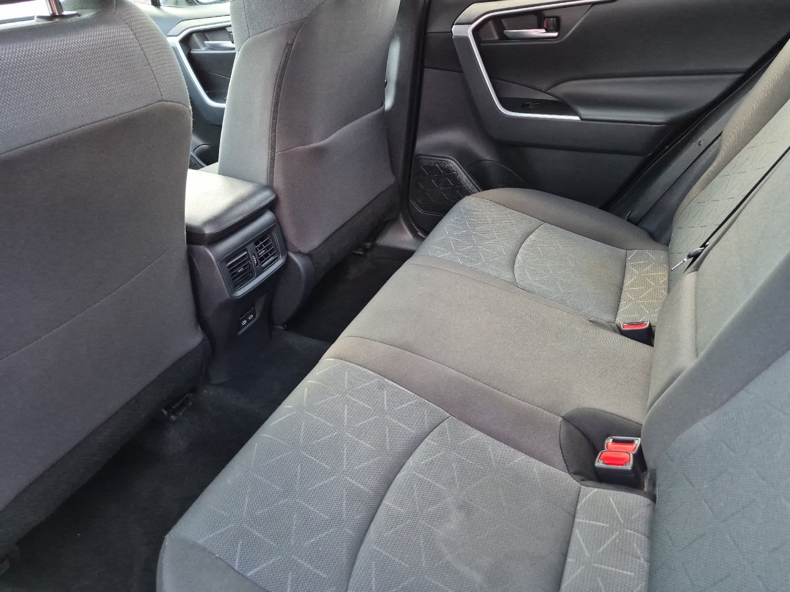 Certified 2025 Toyota RAV4 XLE FWD image 11