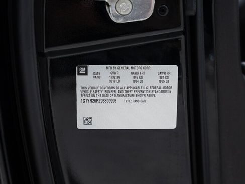 Used 2009 Chevrolet Corvette ZR1 w/ Preferred Equipment Group RWD image 24