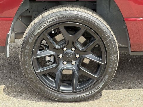 Used 2023 RAM 1500 Laramie AWD/4WD image 32