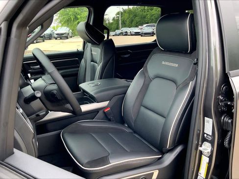New 2026 RAM 1500 Laramie w/ Night Edition AWD/4WD image 9