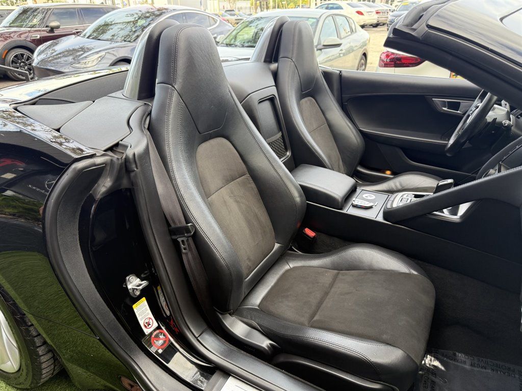 Used 2017 Jaguar F-TYPE Convertible RWD image 20