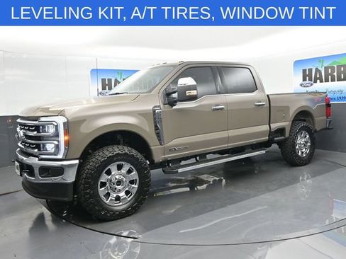 New 2026 Ford F250 4x4 Crew Cab Super Duty image 1